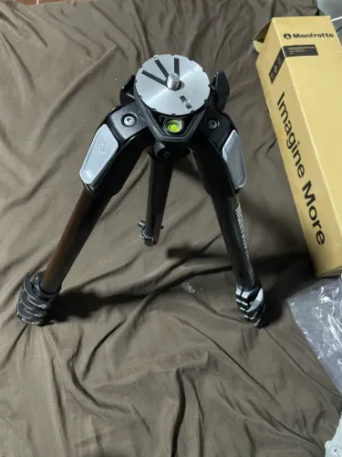 Tripé Manfrotto MT055CXPRO4