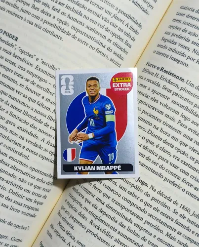 Figurinha Extra Sticker Prata Kylian Mbappé Panini Copa 2026
