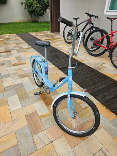 Bicicleta antiga caloi berlineta