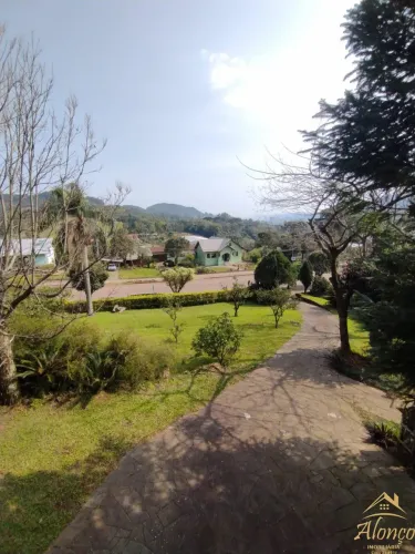 Casa à venda com quatro dormitórios em Linha Nova RS REF: 1746