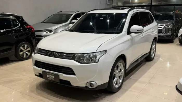 Mitsubishi Outlander 2.0 16V 160cv Aut. 2014