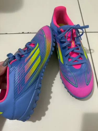 Chuteira Society Adidas F50 Club Azul e Rosa Original