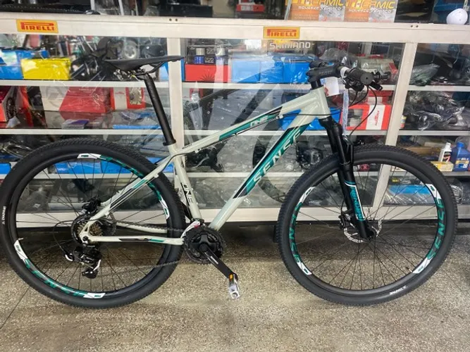 Bicicleta 29 Sense Freio a disco hidráulico shimano tourney 21 v