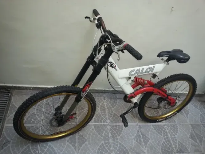 Bike Caloi FSK Downhill