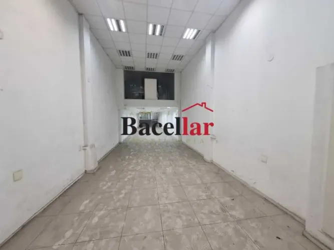 Prédio - / Comercial / Estácio