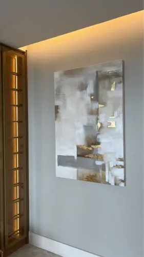 Quadros abstratos grandes com detalhes em folhas de ouro