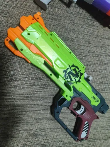 Nerf Zombie Strike
