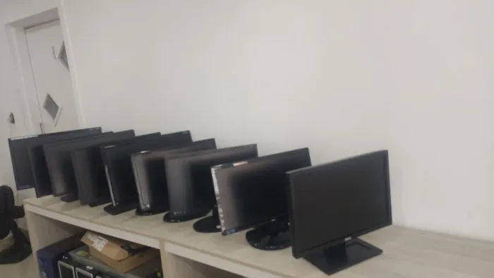 Monitores a partir de R$120,00