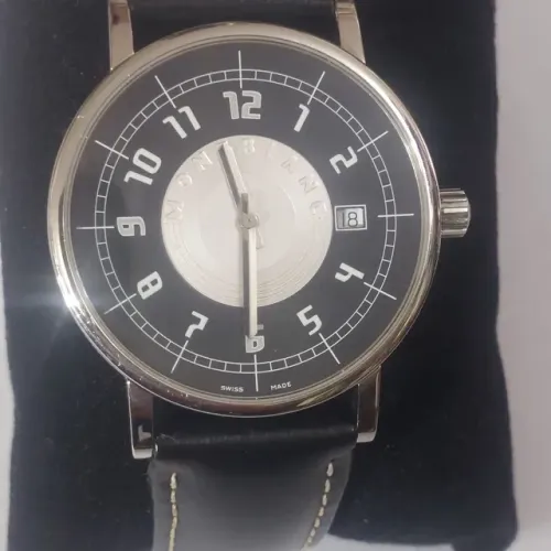 Relógio marca Mont Blanc modelo social quartsz 