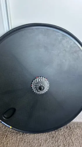 Roda de carbono - RODA FECHADA 