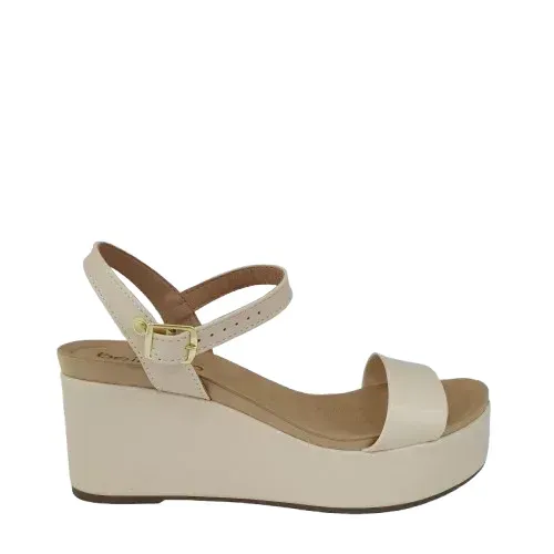Sandália Anabela Salto Médio Gisele Beira Rio 8407.135 Creme Off White