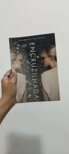 Livro Enruzilhada - Kasie West vol. 1