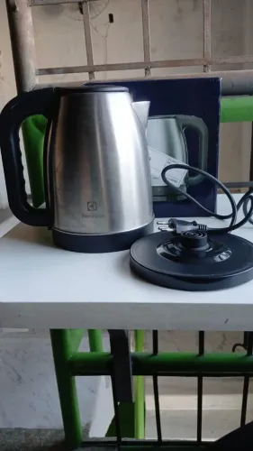 Chaleira Elétrica Electrolux 1,8L inox