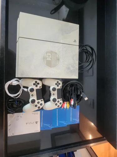 Play station 4 edição Destiny 