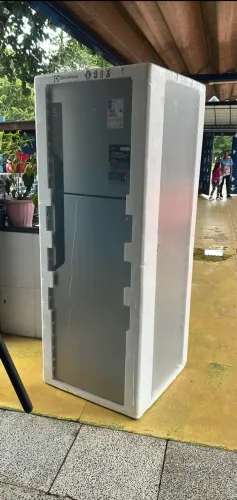 GELADEIRA ELETROLUX 480 LITROS COM AUTSENSER