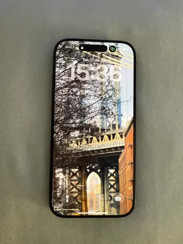 iPhone 16 pro - 256 gb (NOVO, bateria 96%)