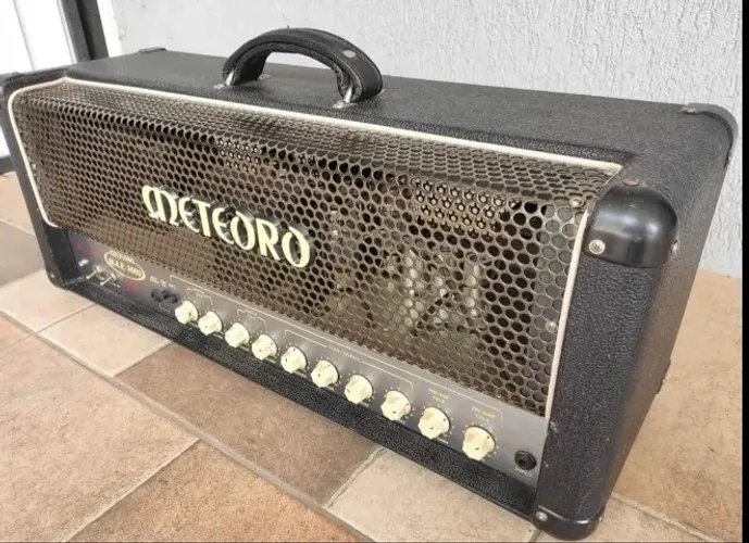 Cabeçote para guitarra Meteoro MAK 3000