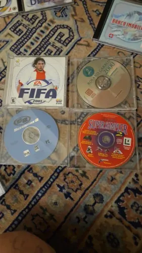 - Jogos para PC, diversos títulos, diversas modalidades, lutas, esportes, ficção, etc.