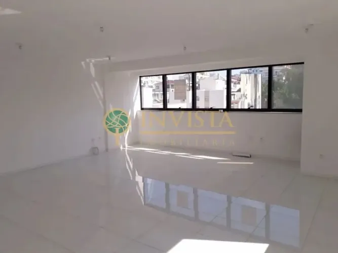 Sala comercial à venda, 50 m² e Vista Mar - Coqueiros, em Florianópolis.