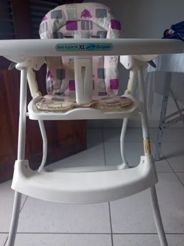 Cadeira de alimentação 
