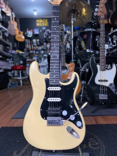 Guitarra Tagima Brasil 1992 c/captação Fender e Malagoli