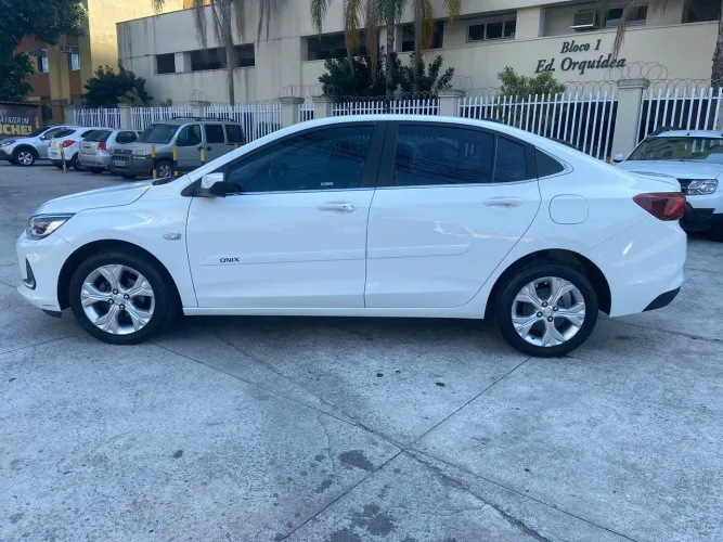Chevrolet Onix Sedan Plus Premier 1.0 12V TB Flex Aut. 4P 2020