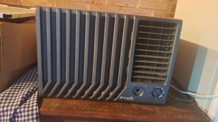 Ar Condicionado de Janela Springer 7500 BTUs