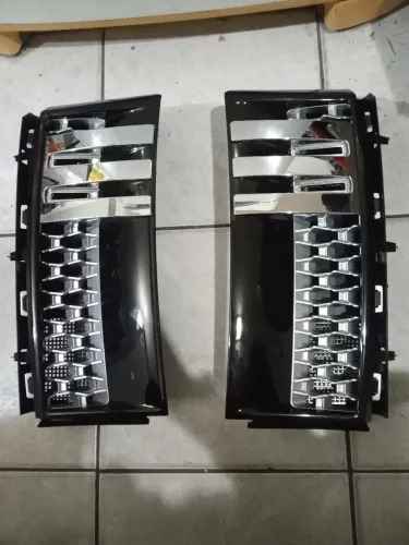 Moldura Paralama Range Rover Vogue 2009 (Preço Unitário) (Nova)
