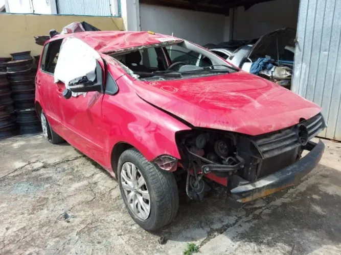 Sucata Venda De Peças Volkswagen Fox 1.6 8v 2014