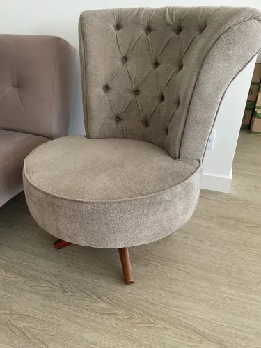 Poltrona giratoria Charmosa Cinza