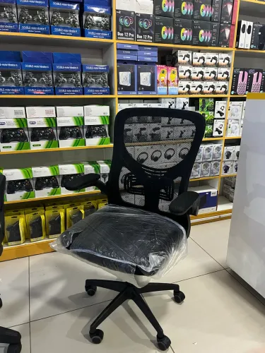 Cadeira De Escritório Com Braço Retrátil