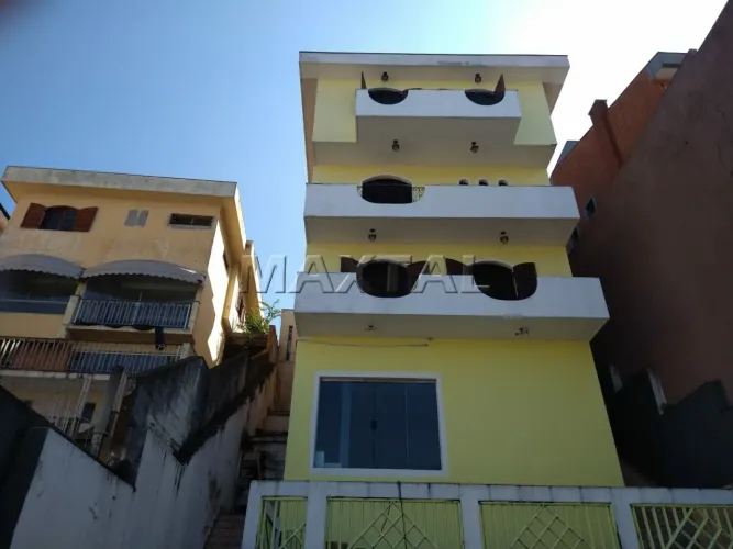 Sobrado para locação, 3 dormitórios, 1 suíte, 6 banheiros, 6 vagas, piscina, Jardim São Be