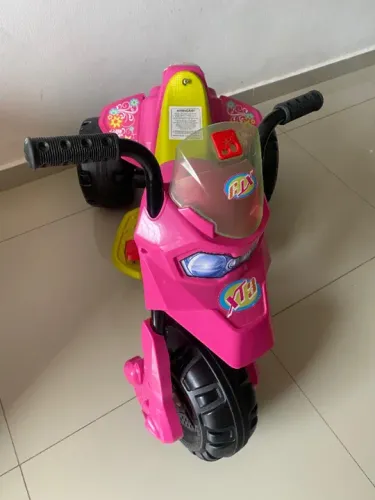 Moto Eletrica Bandeirante XT3 Fashion 6V 2701 - Rosa