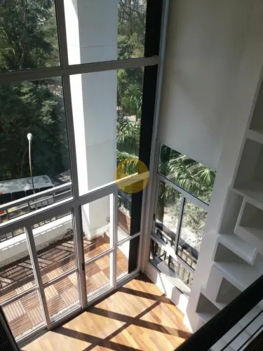 Apartamento Duplex à venda/locação com 170m², 1 suíte, 2 vagas de garagem no Paraíso do Mo