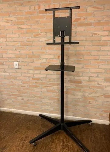 Suporte Tv Com Tripé De Chão Rodinhas E Bandeja De Vidro
