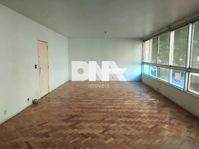 Apartamento : Padrão / Residencial / Copacabana