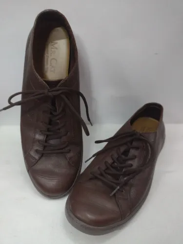 Sapatênis Mr Cat n.40 couro em ótimo estado marrom