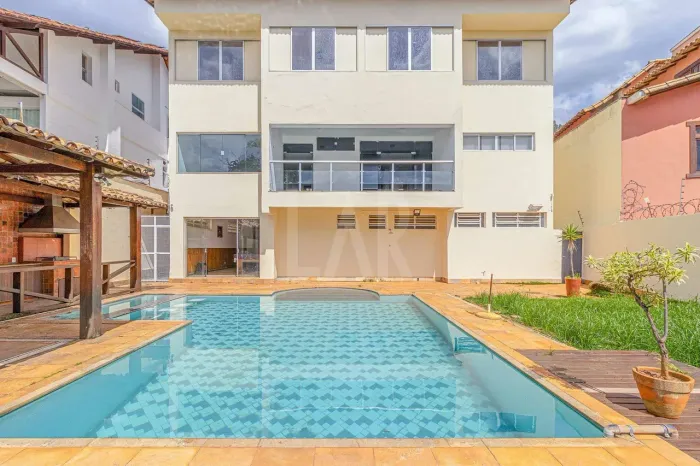 Casa à venda, 4 quartos, 2 suítes, 4 vagas, Mangabeiras - Belo Horizonte/MG