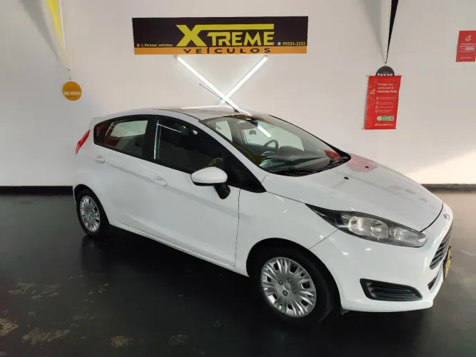 FORD NEW FIESTA 1.5 SE 2015,  BAIXA KM, PNEUS 90%, IPVA 2025 PAGO, REVISADO COM GARANTIA, 