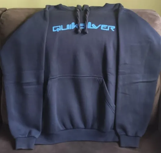 Kit 2 blusas de moletom Quiksilver e Skype