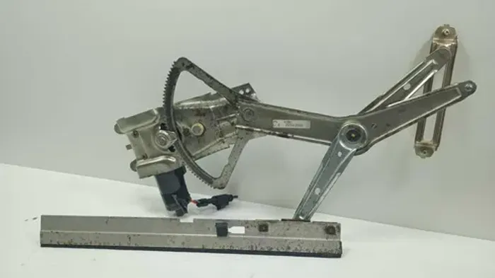 Máquina De Vidro Dianteira Esquerda Chevrolet Astra 1.8 2002