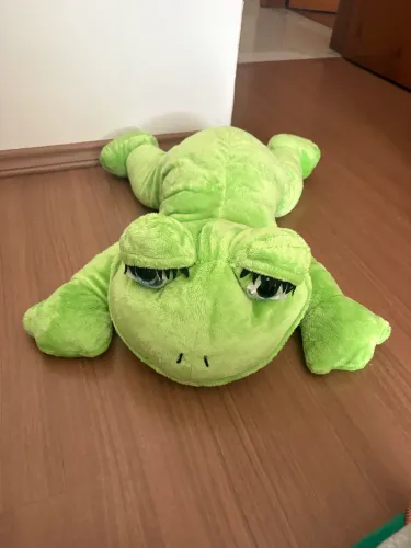 sapo de pelúcia grande novo 