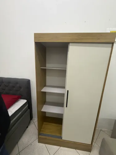 Guarda roupa 1m4 x 2m0 Um mês de uso apenas