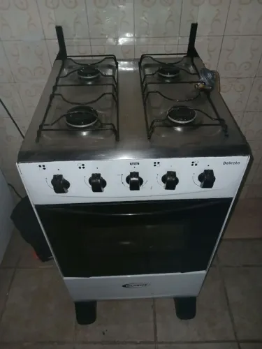 Fogao semi novo 4 bocas