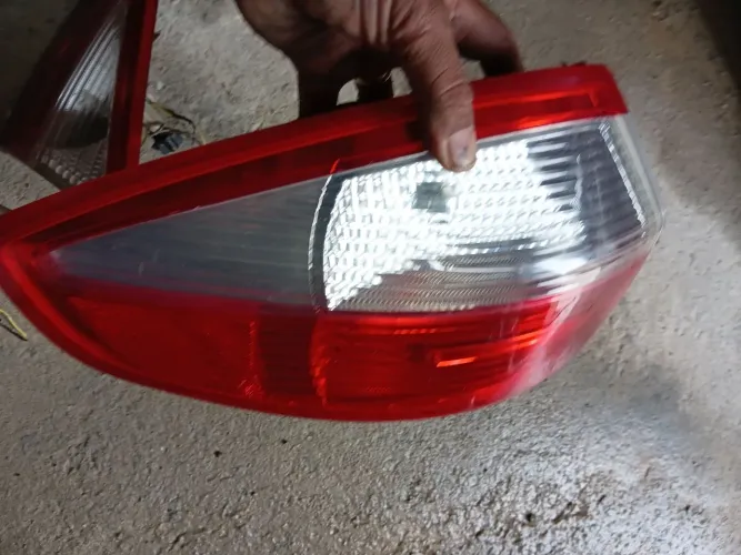 Lanterna do new fiesta sedan