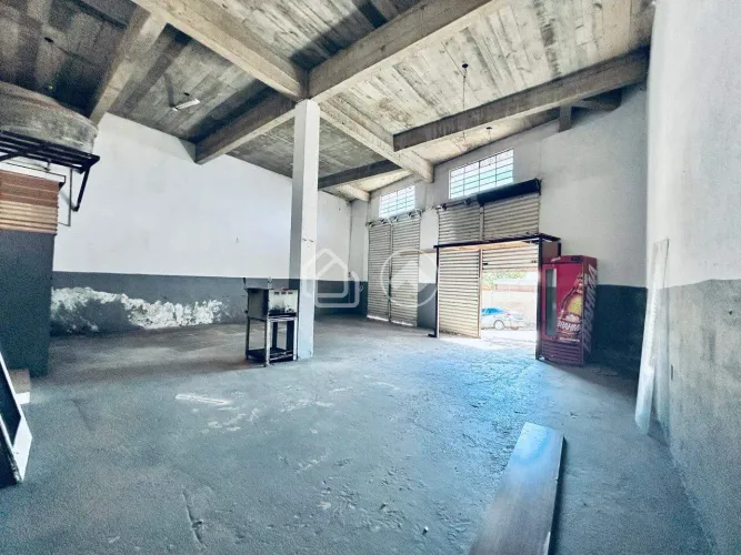 Loja Comercial de 110 m² para Aluguel no Bairro Betânia, em Belo Horizonte
