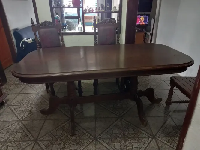 Mesa Colonial