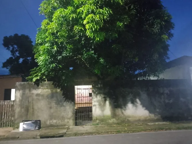 Vendo casa no bairro do aura próximo final da linha