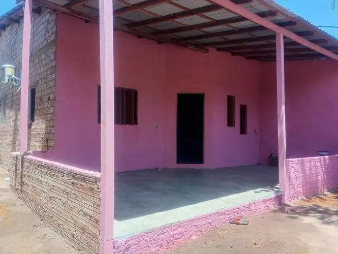 Estou vendendo essa casa no bairro área verde