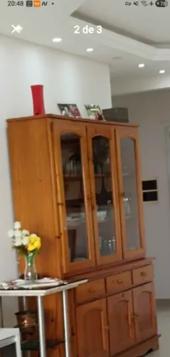 Cristaleira 1,90 altura x 1,48 comprimento